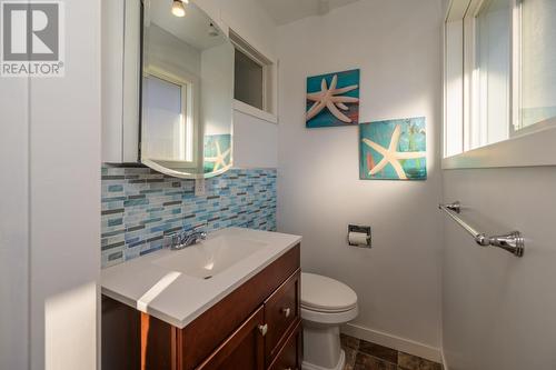 1511 Alward Street, Prince George, BC - Indoor Photo Showing Bathroom