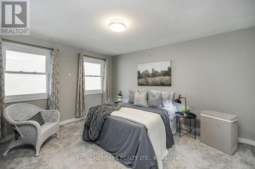 360 Sheppard Avenue, Pickering, ON - Indoor Photo Showing Bedroom