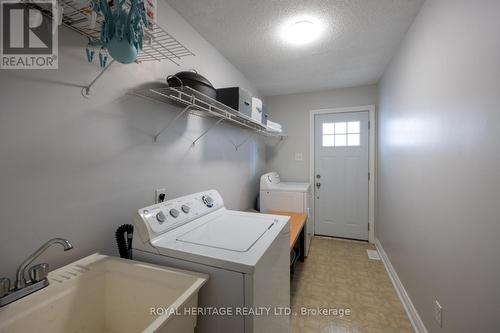 360 Sheppard Avenue, Pickering, ON - Indoor Photo Showing Laundry Room