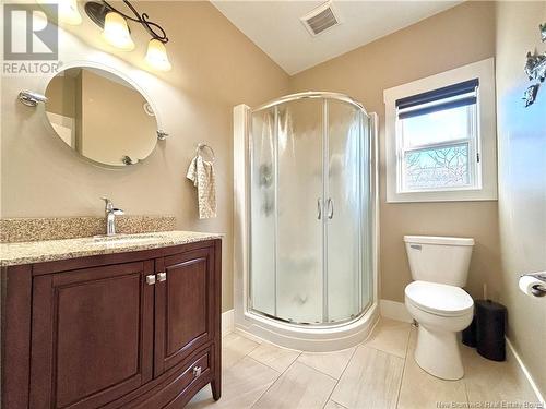 519 Bel-Air Road, Beresford, NB - Indoor Photo Showing Bathroom