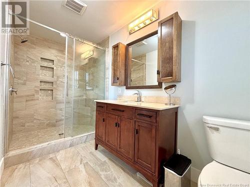 519 Bel-Air Road, Beresford, NB - Indoor Photo Showing Bathroom