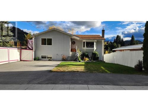 1918 Caughlin Road, Fruitvale, BC - Outdoor