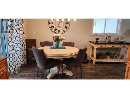 1918 Caughlin Road, Fruitvale, BC - Indoor Photo Showing Dining Room