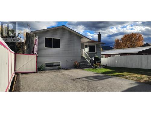 1918 Caughlin Road, Fruitvale, BC - Outdoor