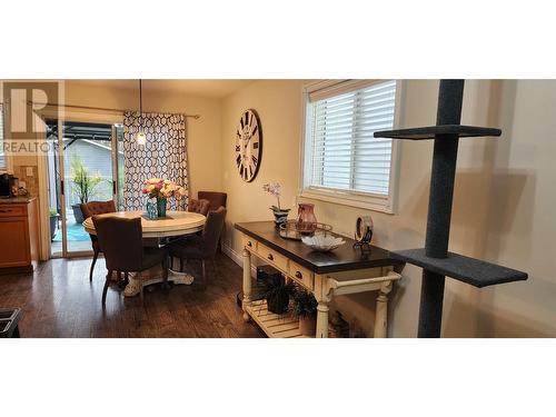 1918 Caughlin Road, Fruitvale, BC - Indoor Photo Showing Dining Room