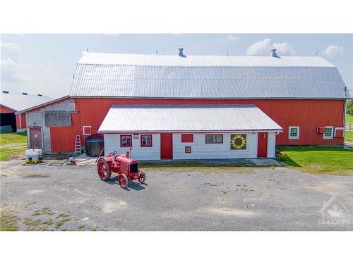 6443 Martin Street, Almonte, ON 