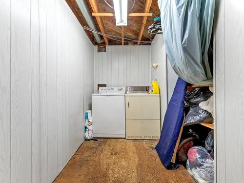 Storage - 102 11E Rue, Laval (Laval-Des-Rapides), QC - Indoor Photo Showing Laundry Room