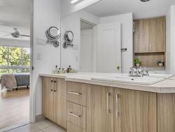 Ensuite bathroom - 