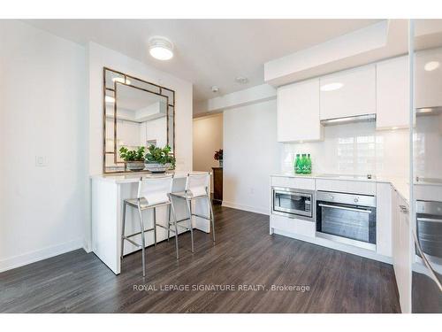 3612-195 Redpath Ave, Toronto, ON - Indoor Photo Showing Kitchen