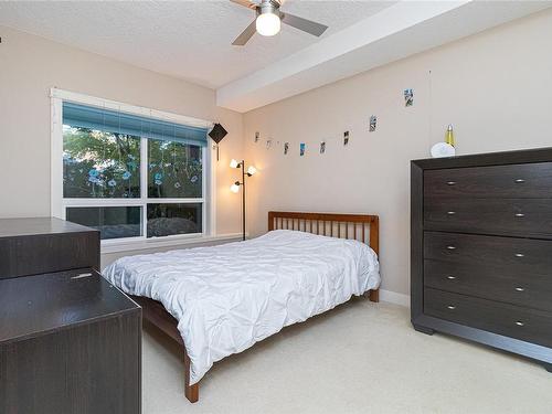 118-2710 Jacklin Rd, Langford, BC - Indoor Photo Showing Bedroom