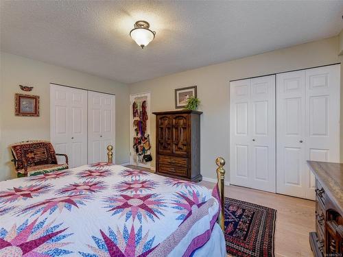 102-415 Linden Ave, Victoria, BC - Indoor Photo Showing Bedroom