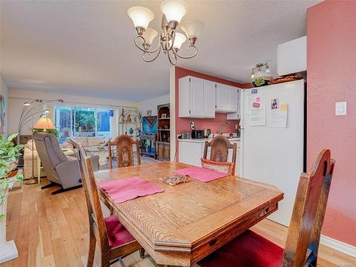 102-415 Linden Ave, Victoria, BC - Indoor Photo Showing Dining Room