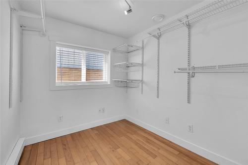 1053 Martin Avenue, Kelowna, BC - Indoor With Storage