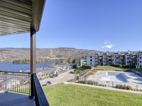 Balcony - 4622-116 Rue Pinoteau, Mont-Tremblant, QC - Outdoor With Body Of Water With View