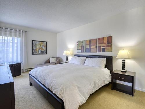 Master bedroom - 4622-116 Rue Pinoteau, Mont-Tremblant, QC - Indoor Photo Showing Bedroom