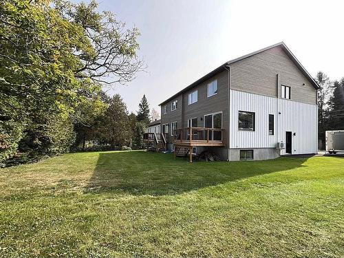 Cour - 12 Av. Ste-Marguerite, Saint-Sauveur, QC - Outdoor