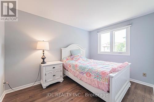 1267 Fielding Court, Oakville, ON - Indoor Photo Showing Bedroom