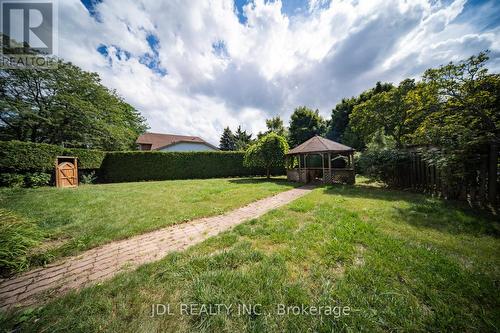 1267 Fielding Court, Oakville, ON - Outdoor