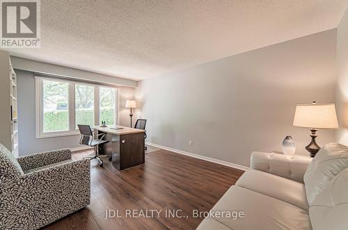 1267 Fielding Court, Oakville, ON - Indoor