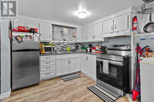 7 Barnes Lane, Conception Bay South, NL - Indoor Photo Showing Kitchen