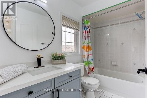 36 Elena Crescent, Vaughan, ON - Indoor Photo Showing Bathroom