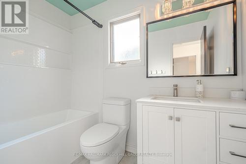 75 Garden Drive, Barrie, ON - Indoor Photo Showing Bathroom