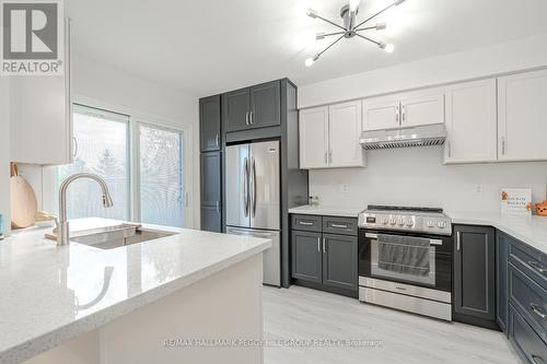 75 Garden Drive, Barrie, ON - Indoor Photo Showing Kitchen With Stainless Steel Kitchen With Upgraded Kitchen