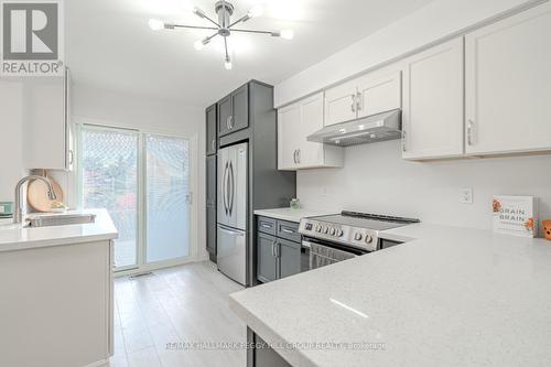 75 Garden Drive, Barrie, ON - Indoor Photo Showing Kitchen With Stainless Steel Kitchen With Upgraded Kitchen