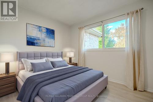 75 Garden Drive, Barrie, ON - Indoor Photo Showing Bedroom