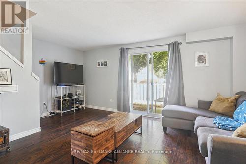 49 - 480 Grey Street, Brantford, ON - Indoor Photo Showing Living Room