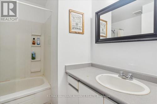 49 - 480 Grey Street, Brantford, ON - Indoor Photo Showing Bathroom