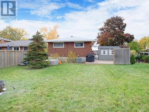 61 Fisher Crescent, Hamilton, ON - Outdoor