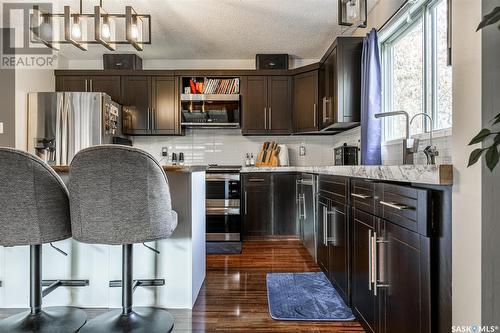 105 Quill Crescent, Saskatoon, SK - Indoor Photo Showing Kitchen