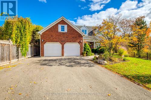 1457 Postmaster Drive, Oakville, ON - Outdoor