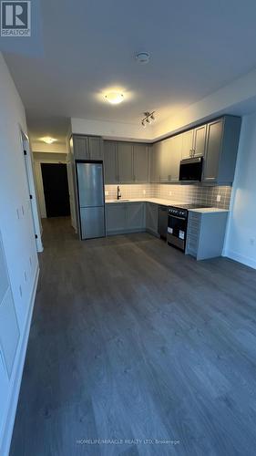 232 - 2343 Khalsa Gate, Oakville, ON - Indoor Photo Showing Kitchen