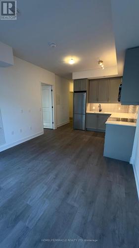 232 - 2343 Khalsa Gate, Oakville, ON - Indoor Photo Showing Kitchen