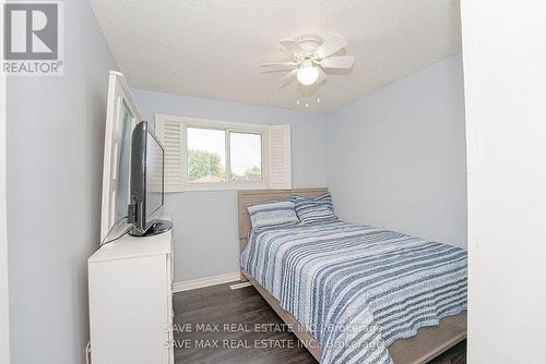 181 Sunforest Drive, Brampton, ON - Indoor Photo Showing Bedroom