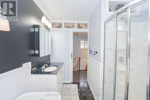 181 Sunforest Drive, Brampton, ON - Indoor Photo Showing Bathroom