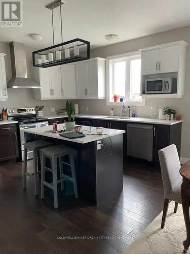 8 Honey Bend, St. Thomas, ON - Indoor Photo Showing Kitchen With Upgraded Kitchen