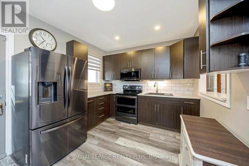 16 Case Street, Hamilton, ON - Indoor Photo Showing Kitchen With Stainless Steel Kitchen With Upgraded Kitchen