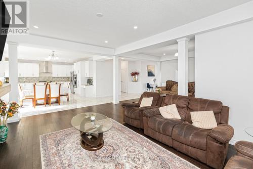 4 Dolomiti Court, Hamilton, ON - Indoor Photo Showing Living Room