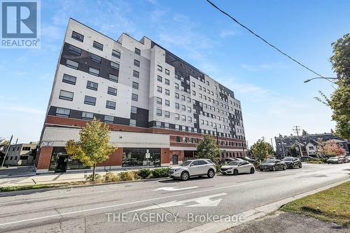 501 - 1 Wellington Street, Brantford, ON - Outdoor With Facade