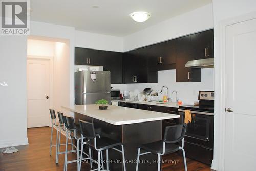 5 - 231 Max Becker Drive, Kitchener, ON - Indoor Photo Showing Kitchen