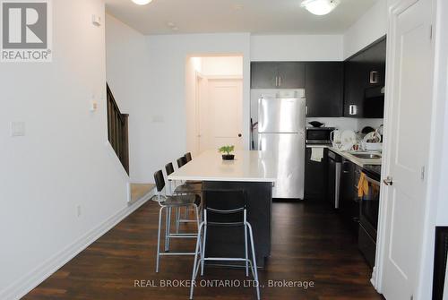 5 - 231 Max Becker Drive, Kitchener, ON - Indoor Photo Showing Kitchen