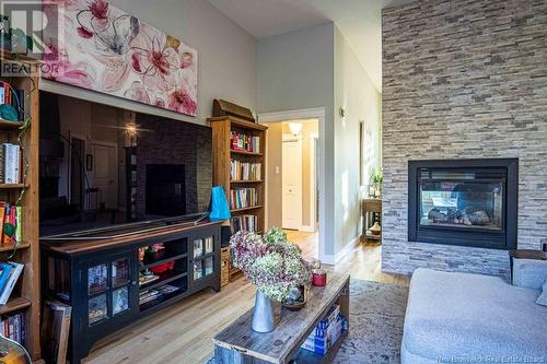 29 Kaley Court, Fredericton, NB - Indoor Photo Showing Living Room With Fireplace