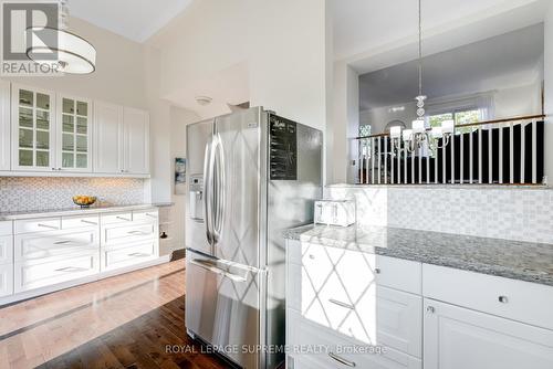 61 - 3360 Council Ring Road, Mississauga, ON - Indoor Photo Showing Kitchen