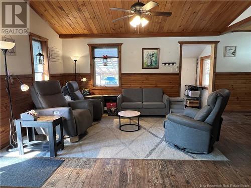 15833 Undine Road, Dsl De Drummond/Dsl Of Drummond, NB - Indoor Photo Showing Living Room