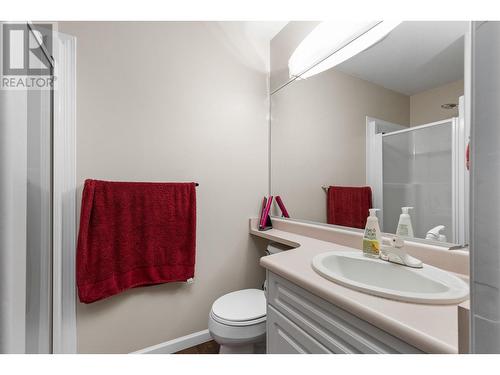 2425 Mount Baldy Drive Unit# 35, Kelowna, BC - Indoor Photo Showing Bathroom