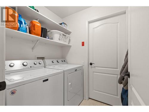 2425 Mount Baldy Drive Unit# 35, Kelowna, BC - Indoor Photo Showing Laundry Room