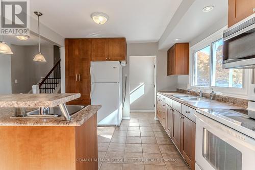 605 Big Bay Point Road, Barrie, ON - Indoor Photo Showing Kitchen With Double Sink